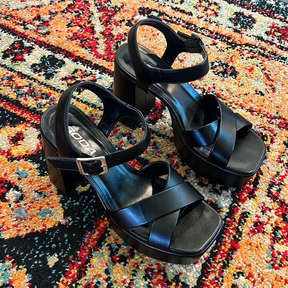 Soda Shoes - Soda Platform Heels